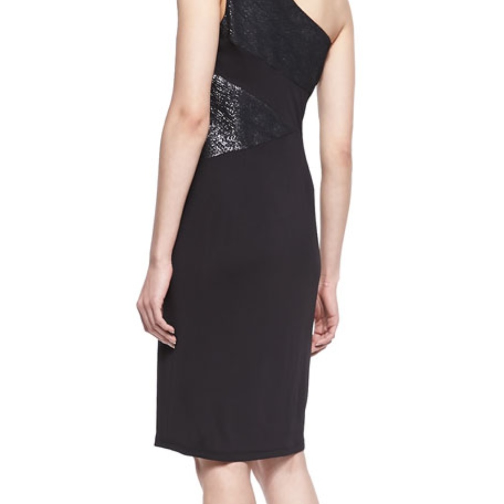💃🏼 Metallic Inset One-Shoulder Dress. Size 8 - Picture 6 of 9